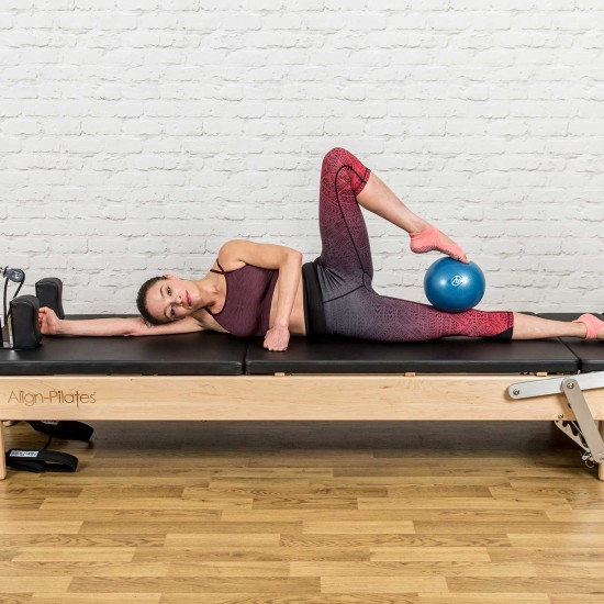 https://yoga-pilatesshop.nl/app/uploads/2012/01/Pilates-bal-ook-wel-soft-ball-genoemd-koop-je-online-bij-Yoga-Pilatesshop-2.jpg