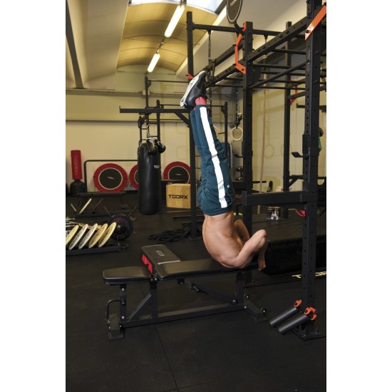 De Toorx WBX-200 trainingsbank heeft een maximale belasting van 320 kg en is verstelbaar in meerdere standen voor optimaal comfort.