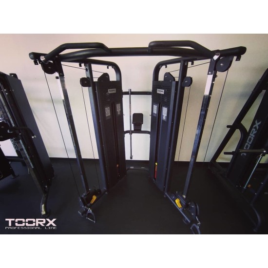 Ontdek de Toorx CSX-B5000 Dual Pulley Functional Trainer met stalen kabels en 2x100 kg gewichten, ideaal voor commercieel gebruik.