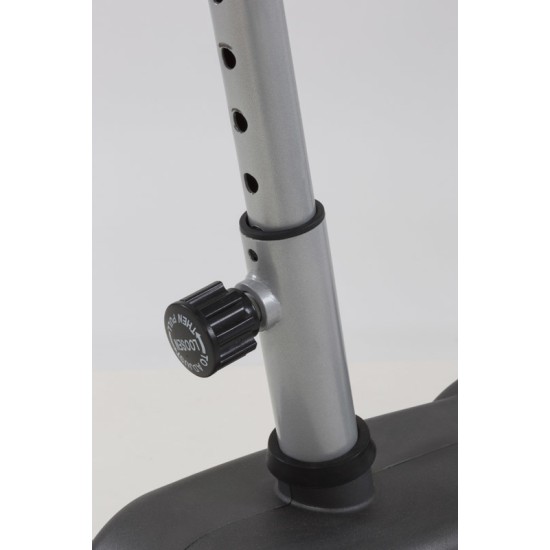 Opvouwbare hometrainer van Toorx met een magnetisch remsysteem, 8 niveaus van weerstand en verstelbare zitting voor optimaal comfort.