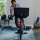 Ervaar ultiem fietsen met de Bowflex VeloCore Bike, inclusief leunmodus en een ingebouwd JRNY lidmaatschap voor persoonlijke training.