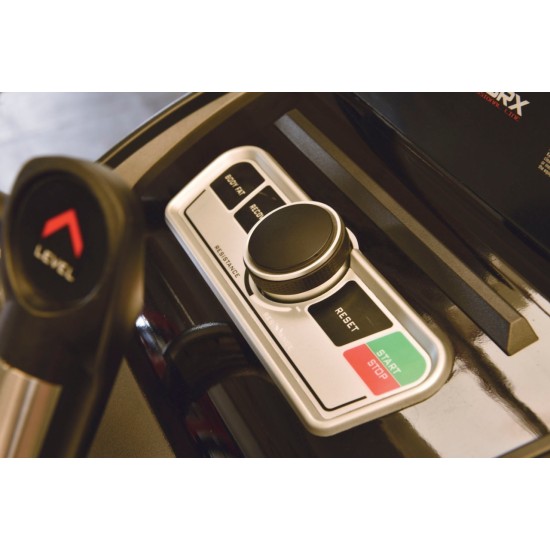 Ontdek de Toorx Professional ERX-9500, een inductie crosstrainer met 32 weerstandsniveaus, 56 cm paslengte en geschikt voor alle gebruikers tot 180 kg.