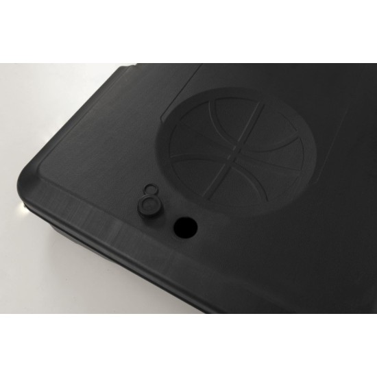 Verstelbare Garlando Saint Louis basketbalpaal met een stevig kunststof backboard en een diameter van 40 cm voor binnen en buiten gebruik.