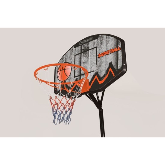 Basketbalpaal van Garlando, verstelbaar van 190 tot 260 cm. Voorzien van Memphis street print en stabiele basis met waterballast.