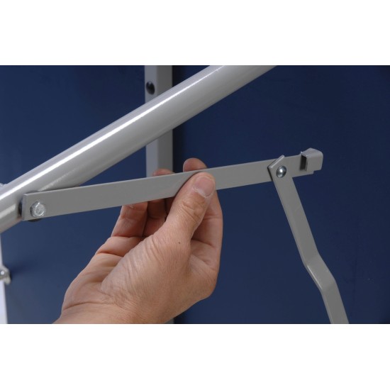 Compacte en stevige Junior tafeltennistafel van Garlando, perfect voor jonge spelers en eenvoudig op te bergen.