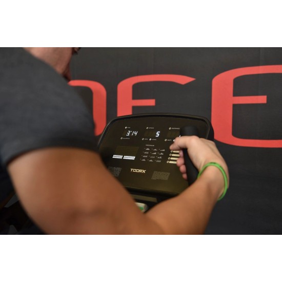 Ontdek de Toorx Professional BRX-9500 Ergometer, een zelf genererende ergometer met 32 weerstanden voor een efficiënte training.