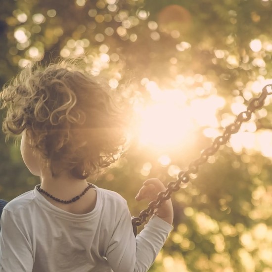 Ontdek de Garlando Stalen Schommel Candy 1 Plus. Robuuste constructie, comfortabele zitting en maximale veiligheid voor kinderen van 3-10 jaar.