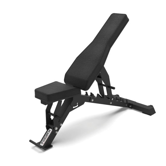 Ontdek de Toorx Professional WBX-400 trainingsbank met verstelbare rugleuning en zitting, ideaal voor intensieve trainingservaringen.