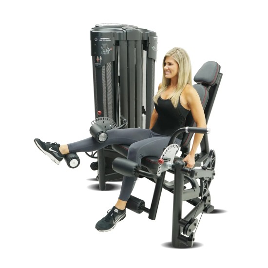 Train je quadriceps en hamstrings met de Inspire DUAL Station Seated Leg Extension + Leg Curl. Onafhankelijke gewichtenstapels voor evenwichtige krachtontwikkeling.