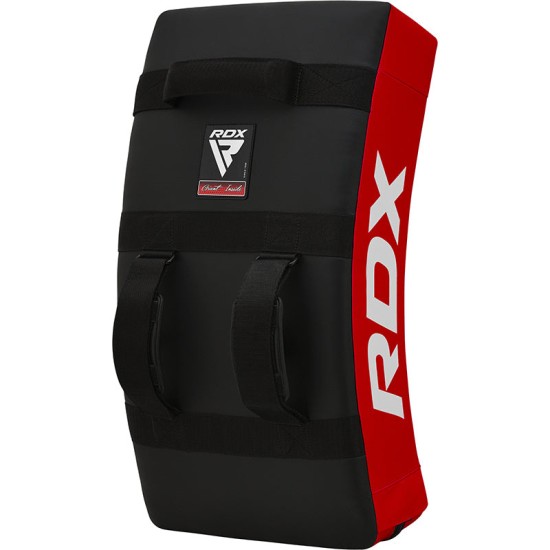Ontdek de RDX Kick Pad Stootkussen met dubbele schokabsorptie, duurzame Maya Hide™ leer en comfortabele grip voor vechtsport training.