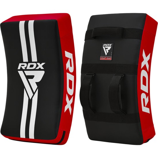 Ontdek de RDX Kick Pad Stootkussen met dubbele schokabsorptie, duurzame Maya Hide™ leer en comfortabele grip voor vechtsport training.