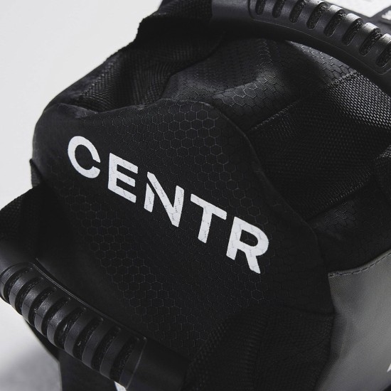 Verbeter je training met de 10 kg Centr x HYROX Sandbag. Duurzaam Cordura® nylon, zeven handgrepen en een dubbel Velcro® sluitsysteem voor intensieve workouts.