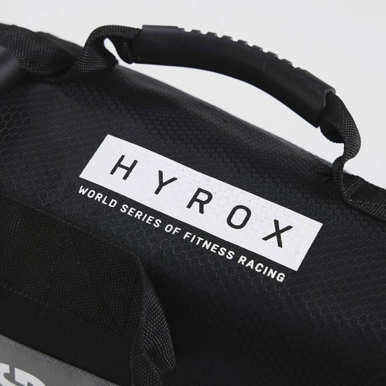 Centr x HYROX Sandbag van 30 kg, gemaakt van sterk Cordura® nylon, perfect voor intensieve workouts met antislip handgrepen.