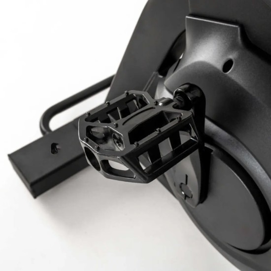 Ontdek de Toorx Professional BRX-AIR-CROSS-PRO Airbike, ideaal voor intensieve training met luchtweerstand en een gebruiksvriendelijke console.