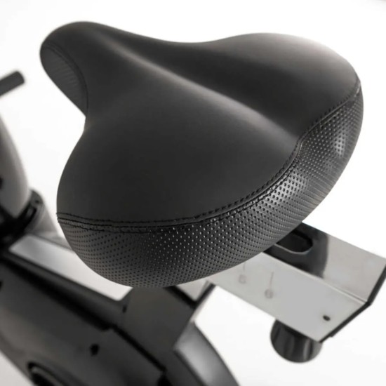 Ontdek de Toorx Professional BRX-AIR-CROSS-PRO Airbike, ideaal voor intensieve training met luchtweerstand en een gebruiksvriendelijke console.