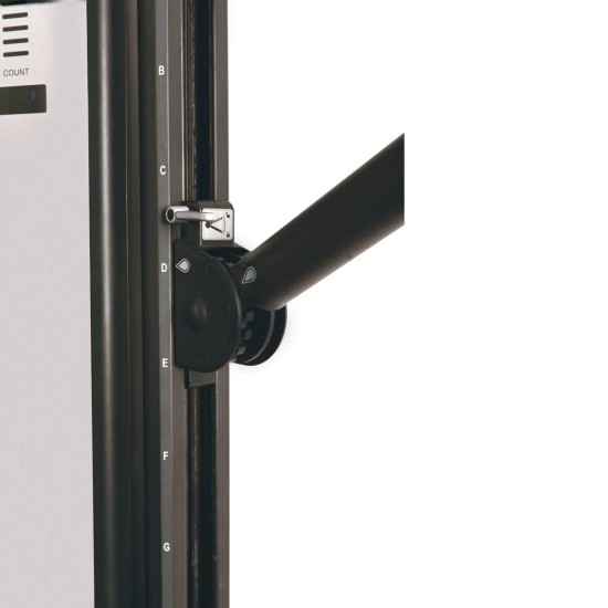 Ontdek de Toorx PRX-5000 Dual Pulley met magnetisch weerstandsysteem, verstelbare armen en ingebouwde console. Ideaal voor de semi-professionele fitnessruimte.