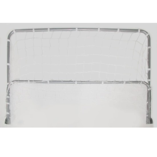 Garlando Foldy Goal is een inklapbaar voetbaldoel van 180 x 120 x 60 cm met een sterk frame en polyester net, ideaal voor buitengebruik.