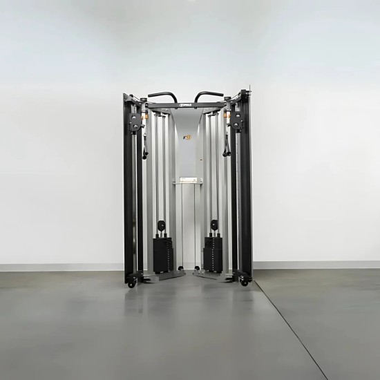 Ruimtebesparend en multifunctioneel krachtstation met dubbele gewichtsstapels en 17 posities voor onbeperkte bewegingen.
